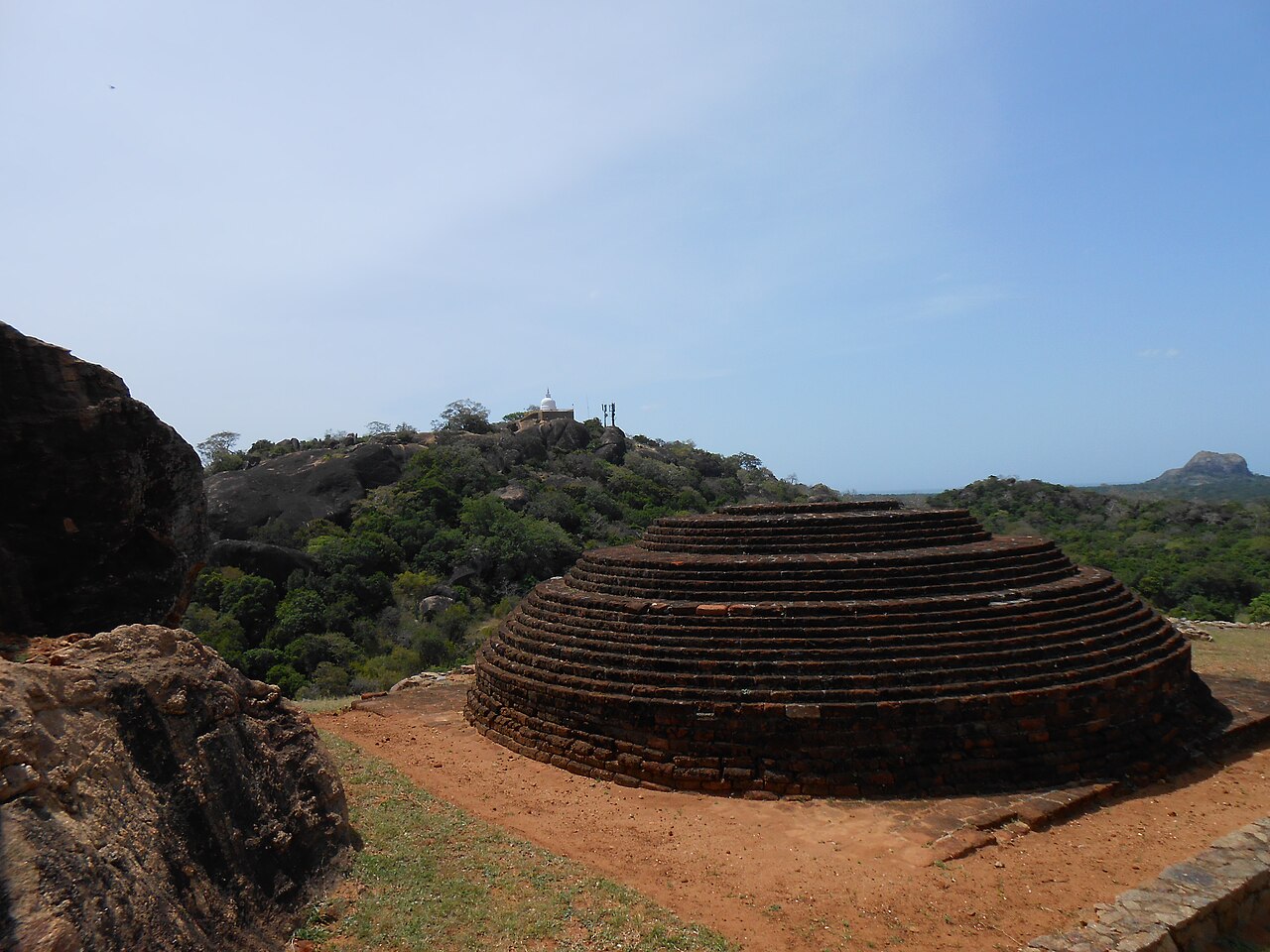 The old stupa at Sithulpawwa